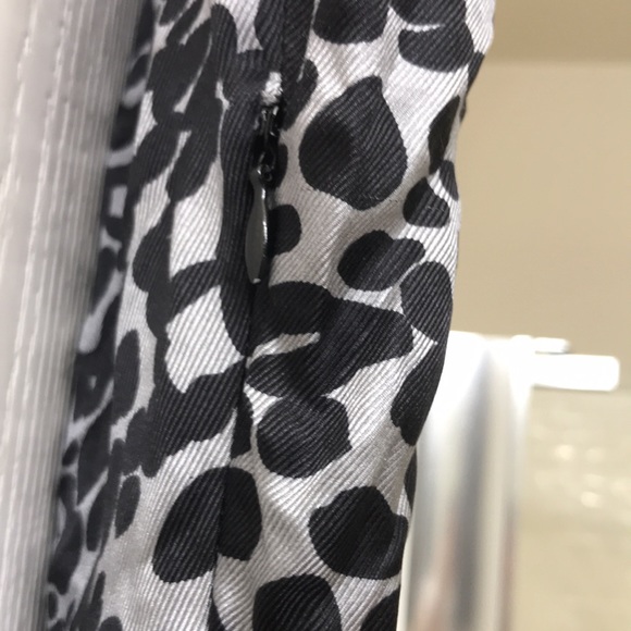 ANN TAYLOR silk top. - Picture 8 of 11